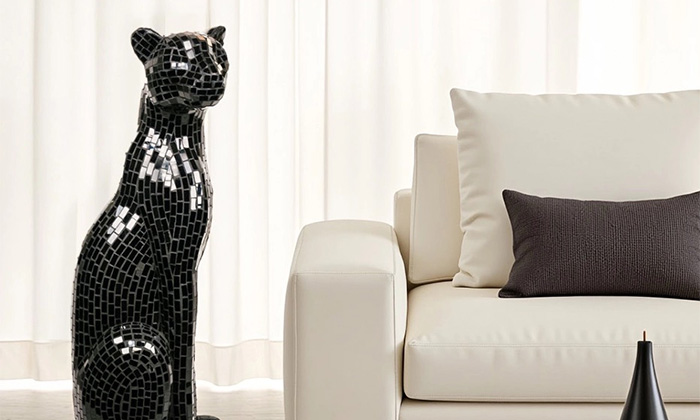 Leopard sculpture Leopard sculpture